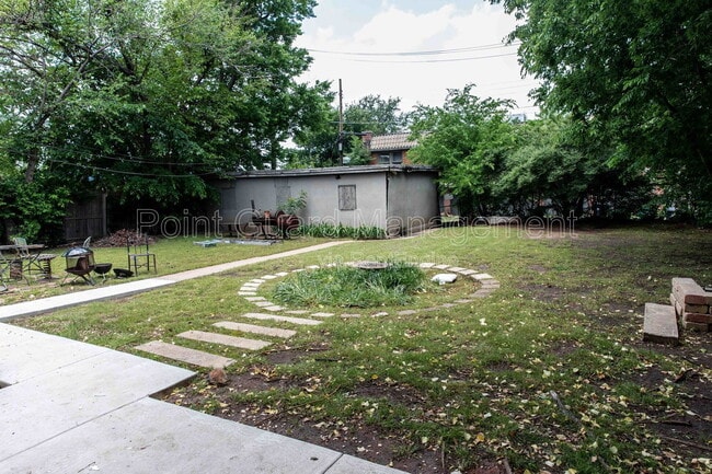 Building Photo - 1001 NW 21st St