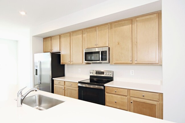 Building Photo - Walkable, Dog-Friendly Townhome Near Downtown Crozet