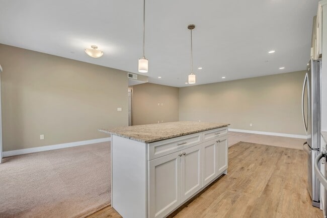 Building Photo - 1225 Wolf Hollow Ln