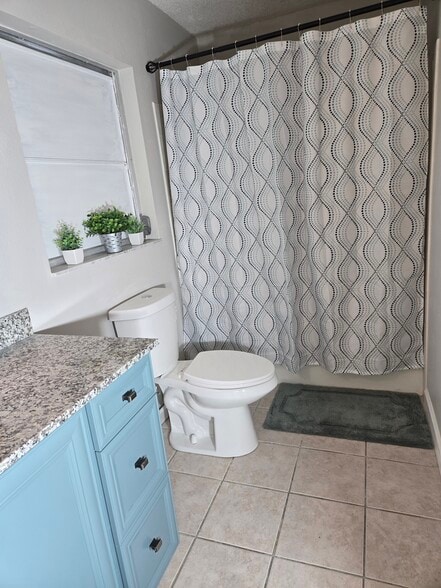 Building Photo - 2049 Arkansas Ave