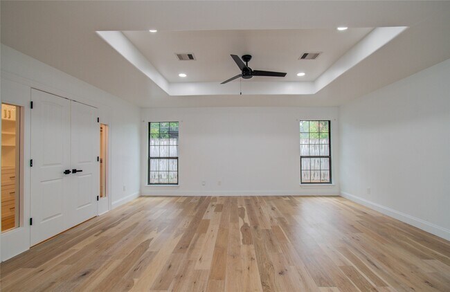 Building Photo - 10300 Mayfield Rd