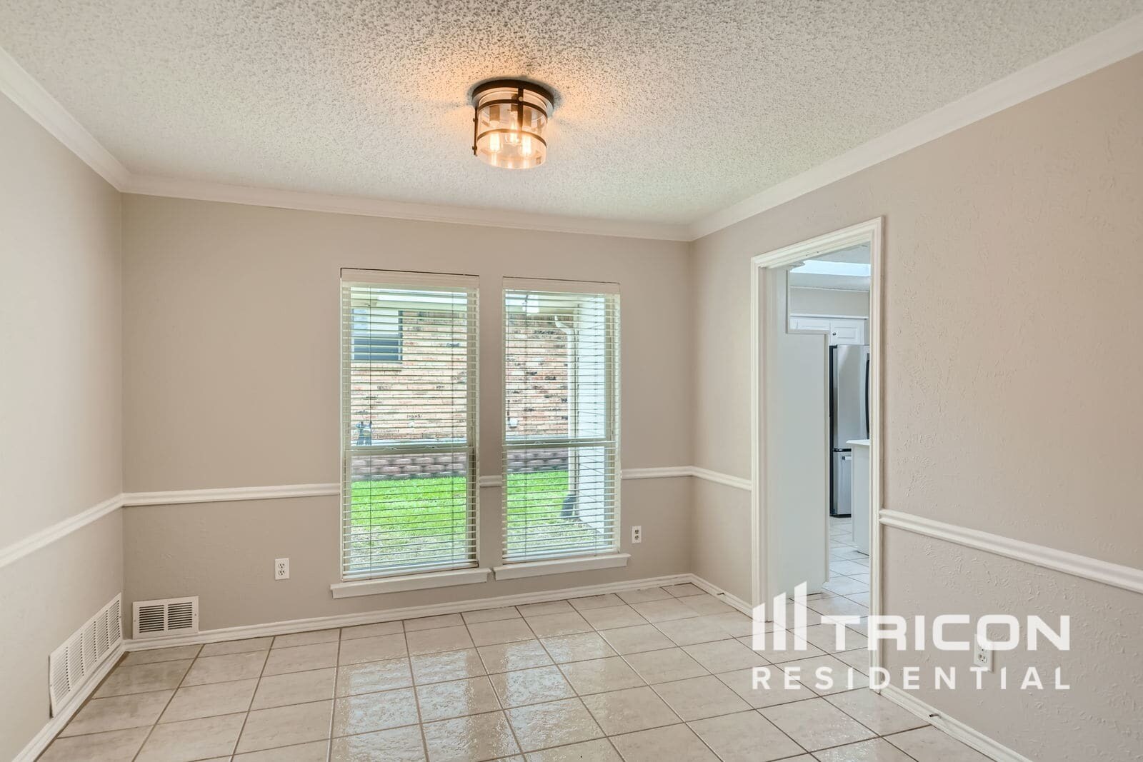 Building Photo - 4707 Vineyard Trail