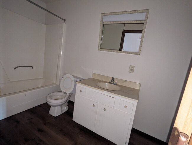 Bathroom - 7290 Lunitas Ln