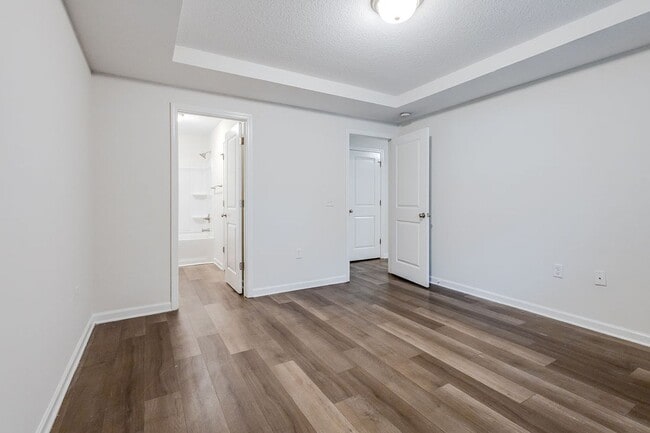 Building Photo - 162 Barfield Way
