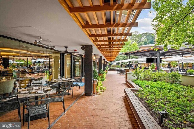 Building Photo - 42 Bouton Green Ct