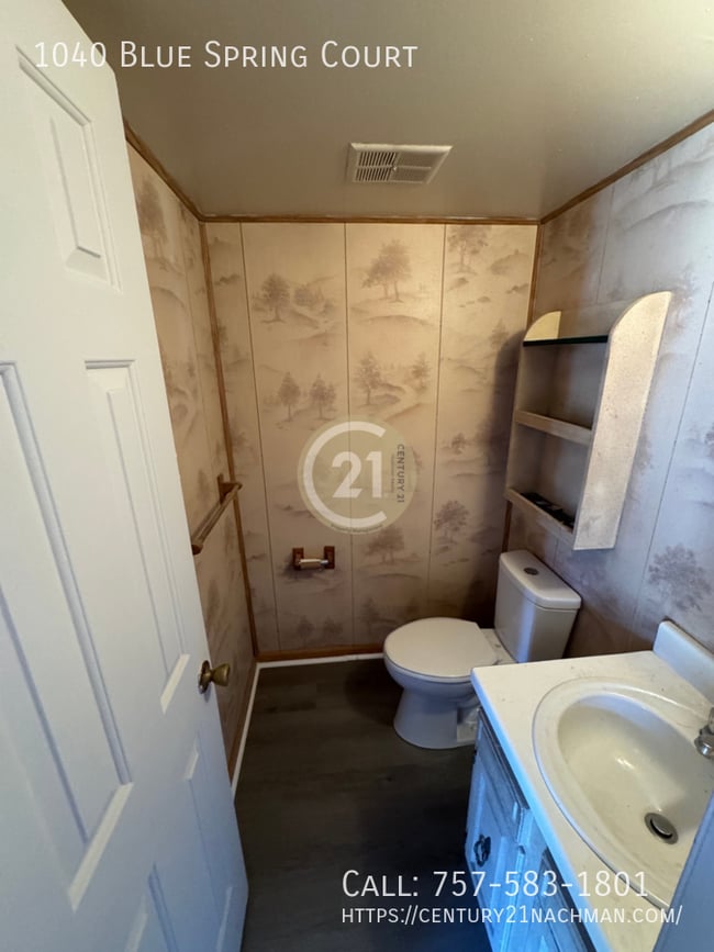 Building Photo - 1040 Blue Spring Ct