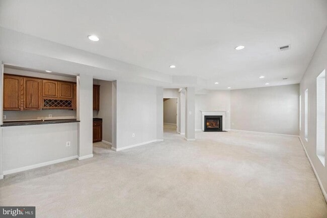 Building Photo - 9050 Galvin Ln