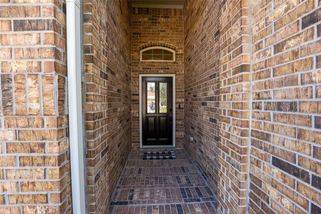 Building Photo - 193 Climbing Oaks Pl