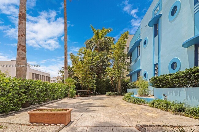 Building Photo - 1250 Drexel Ave