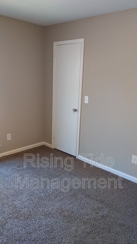 Building Photo - 3211 Churchview Way