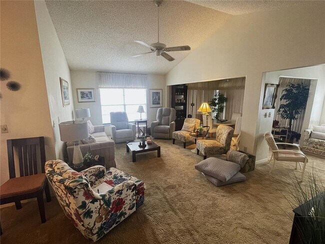 Building Photo - 1715 Atrium Dr