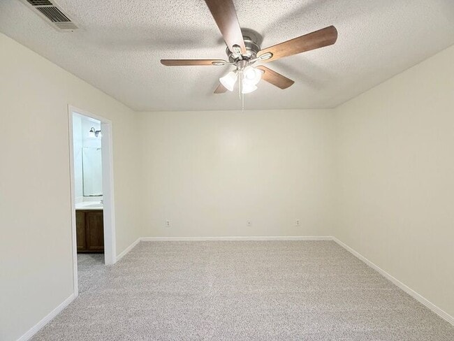 Building Photo - 10173 Vixen Pl