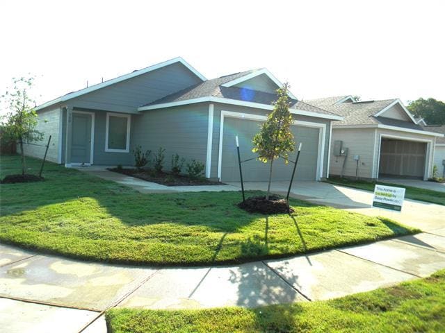 Primary Photo - 300 Sycamore Pl