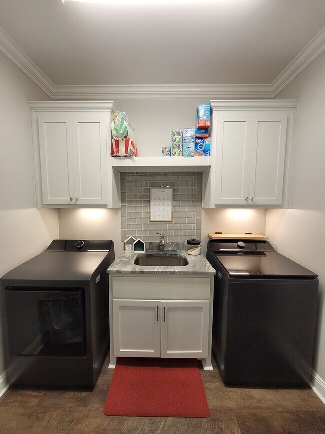 Building Photo - Spacious 4BR Home with Inground Pool, Open Split Floor Plan & Side-Entry Garage