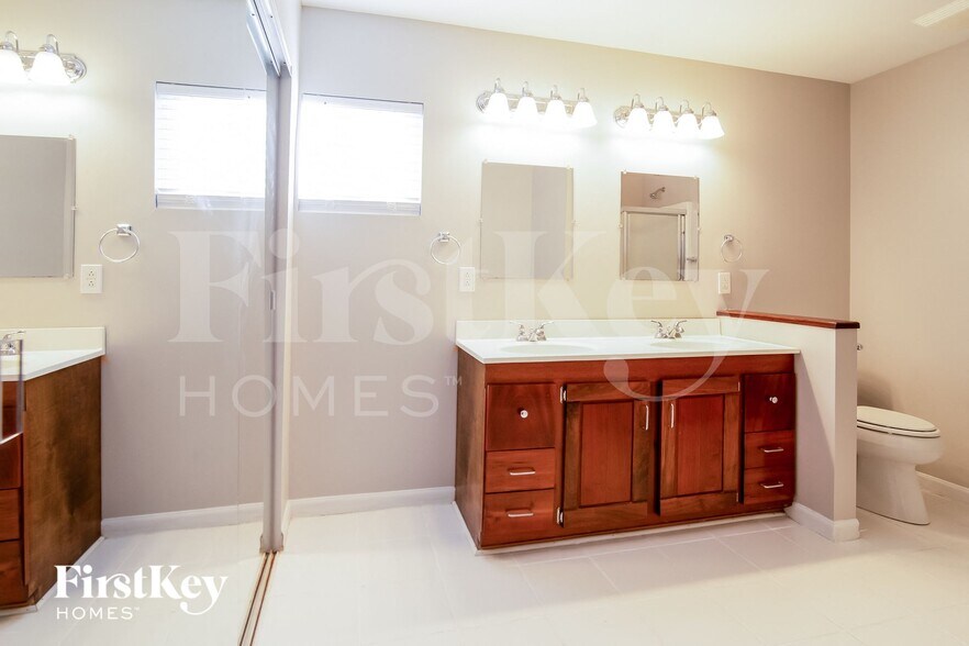 Building Photo - 131 Lancashire Rd