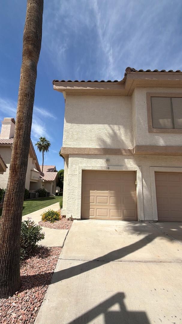 Building Photo - 2801 N Litchfield Rd