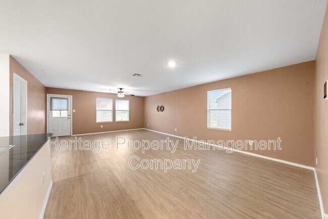 Building Photo - 140 Wood Moss Dr