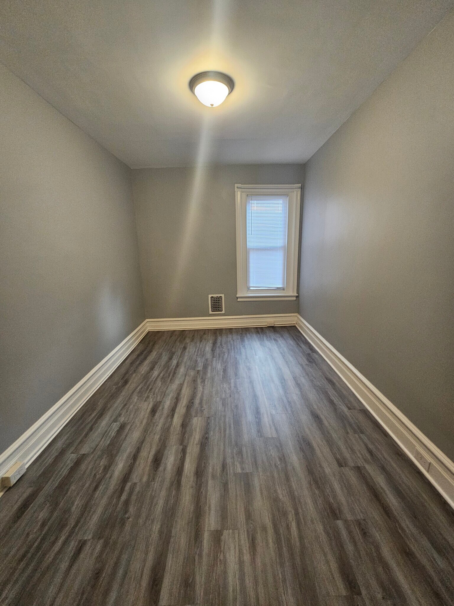 Building Photo - 1650 Mineral Spring Rd