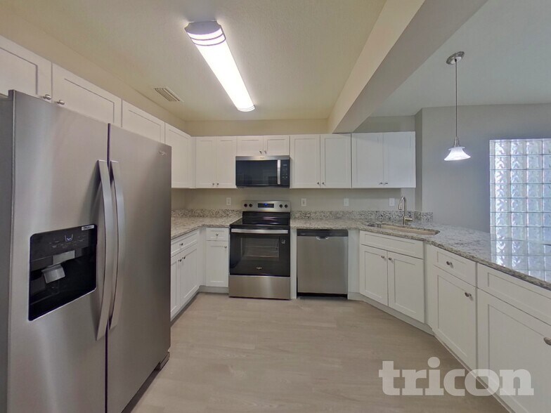 Building Photo - 11975 Cornelius St