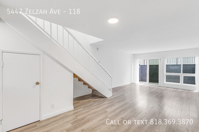 Building Photo - 5447 Zelzah Ave