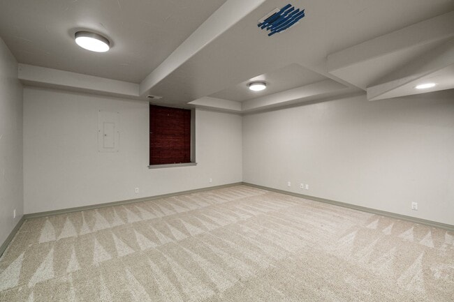 Building Photo - 1275 S Clayton St