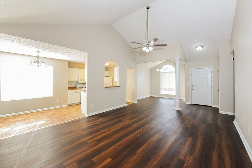 Building Photo - 3510 Baroney Ln SW