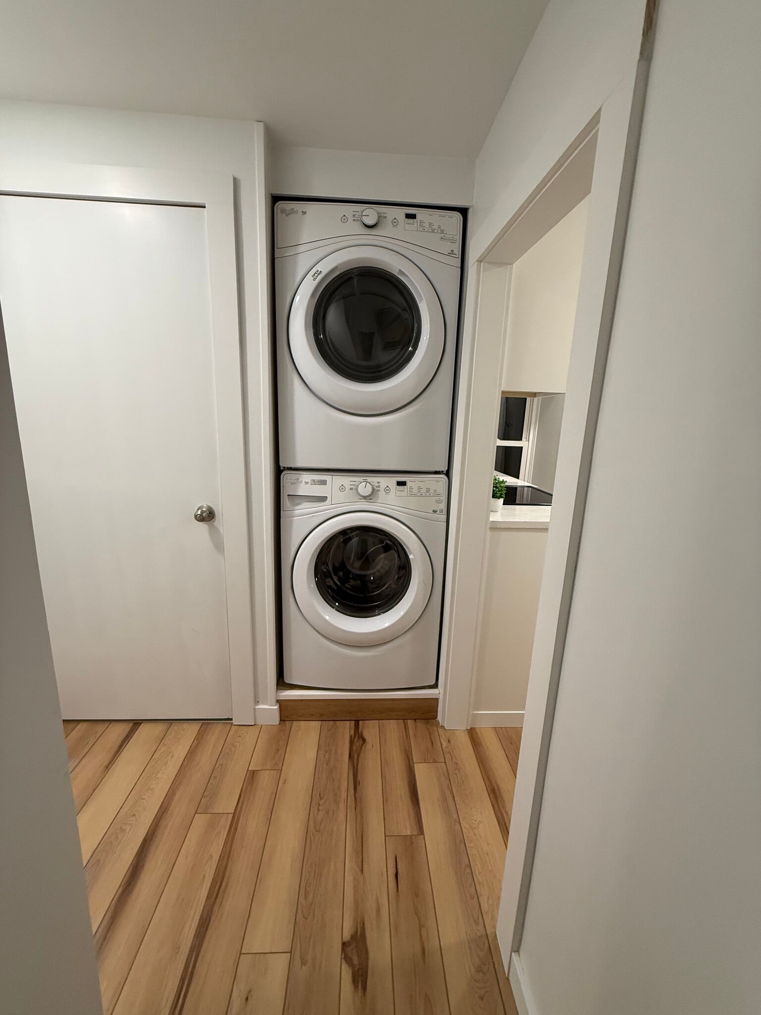 Building Photo - 717 Asbury Ave