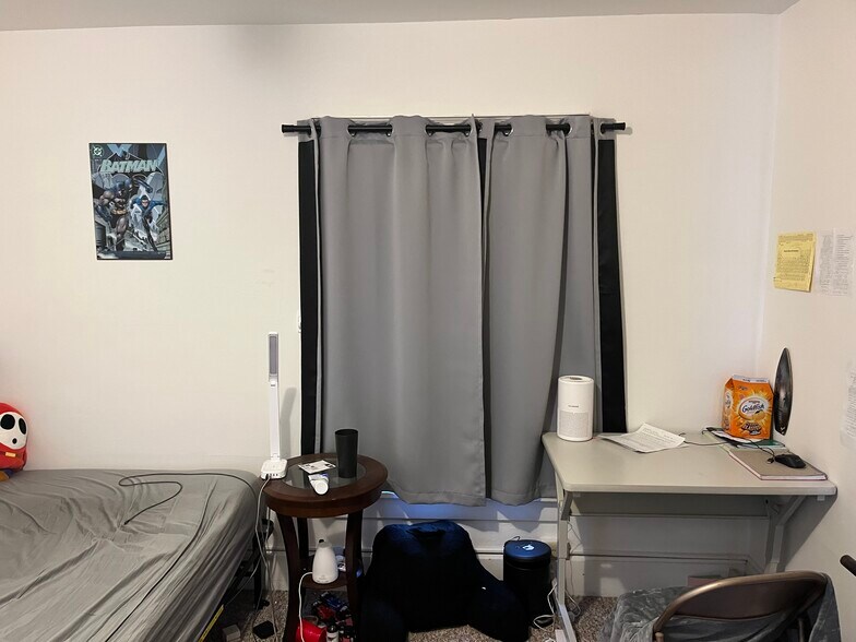 Building Photo - 2603 Knapp St