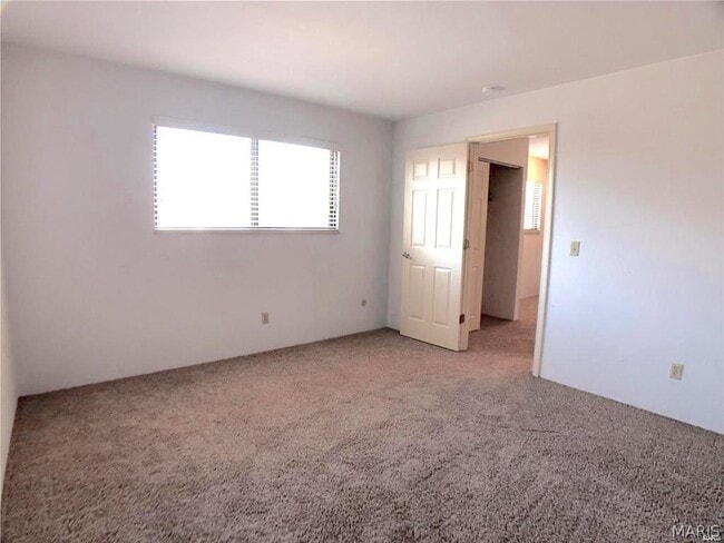 Building Photo - 445 Ponderosa Ave