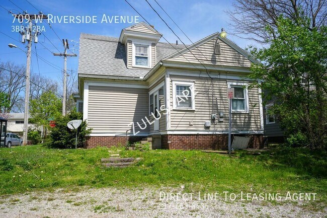Building Photo - 709 W Riverside Ave