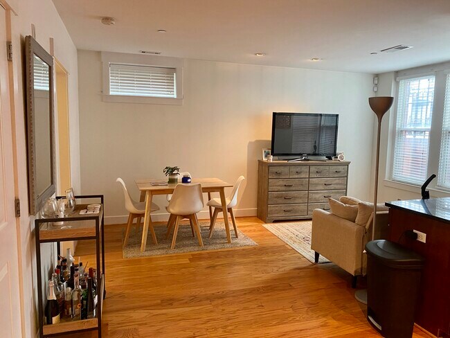 Building Photo - 2910 Georgia Ave NW