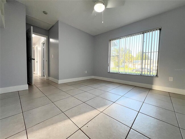 Building Photo - 11340 Cardiff Dr