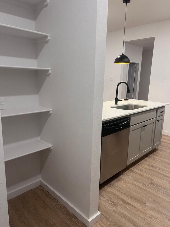 Building Photo - 5805 Virginia Ave