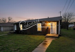 Building Photo - Cozy 1 bedroom 1 bath duplex