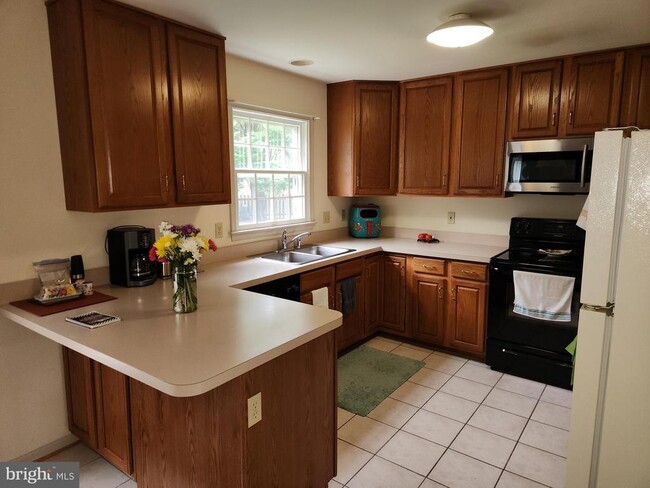 Building Photo - 109 Frederick Dr