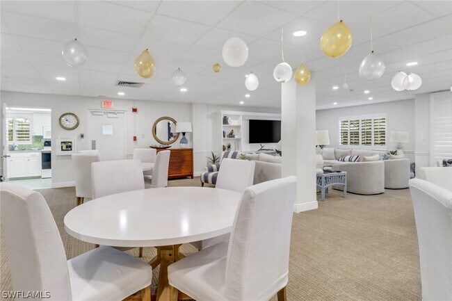 Building Photo - 220 Seaview Ct