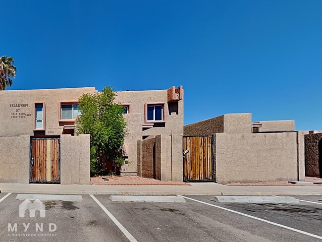 Primary Photo - 5308 W Belleview St