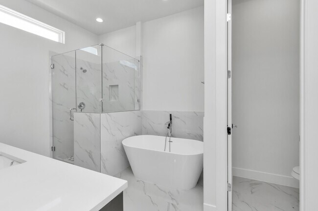 Building Photo - 4721 Independence Hts Ln