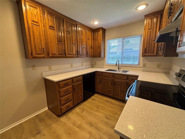 Building Photo - 3302 Wells Dr