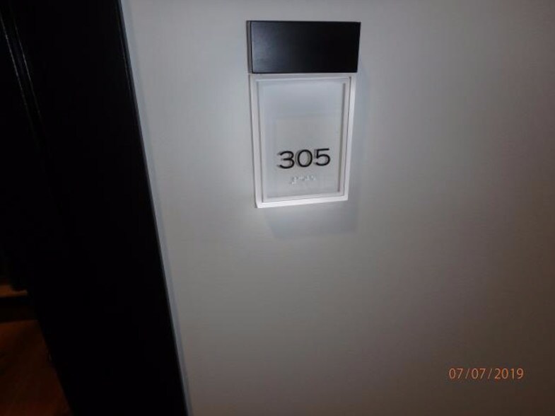 Unit 305 - 1321 Seneca St