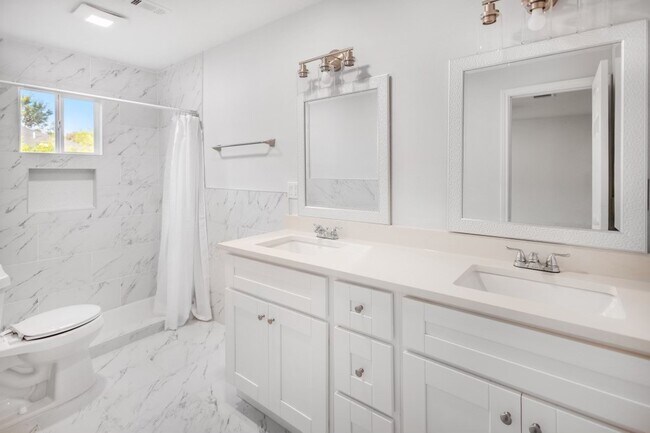 Building Photo - 3234 Berry St