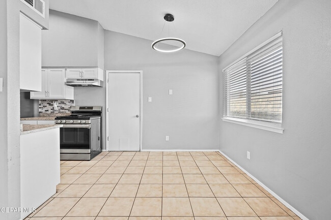 Building Photo - 10748 Georgetown St