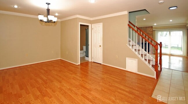 Building Photo - 96 Brewster Cir