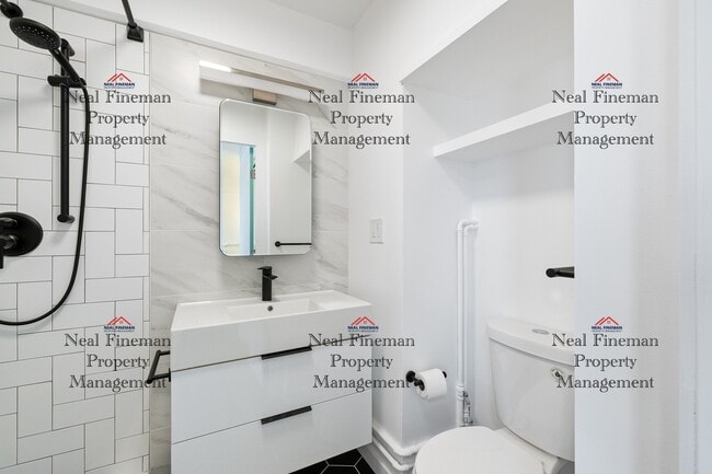 Building Photo - Furnished Studio, 1 Bath. Street parking. 1 year Lease. Electric water and sewer are included in ...