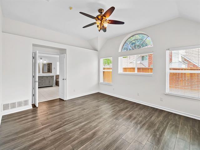 Building Photo - 605 Pheasant Knoll