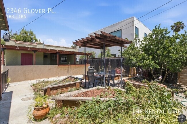 Building Photo - 2346 Glover Pl