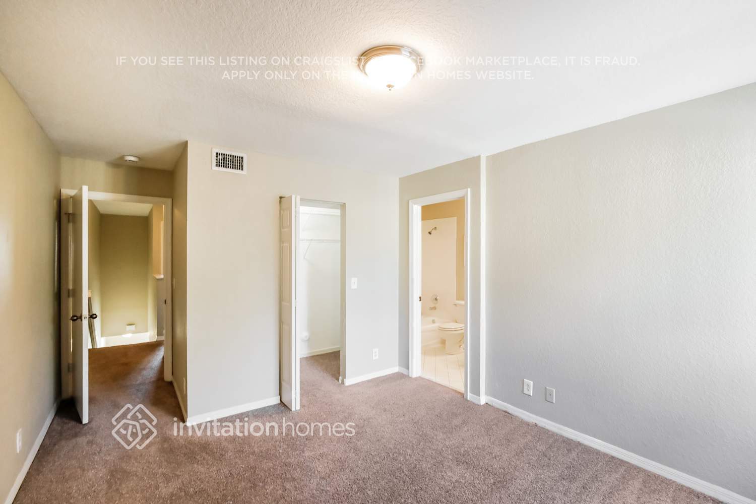 Building Photo - 2500 Cordoba Bend