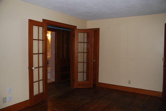 Building Photo - 743 Storrs Rd