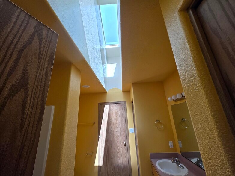 Building Photo - 294 Stadium Dr N