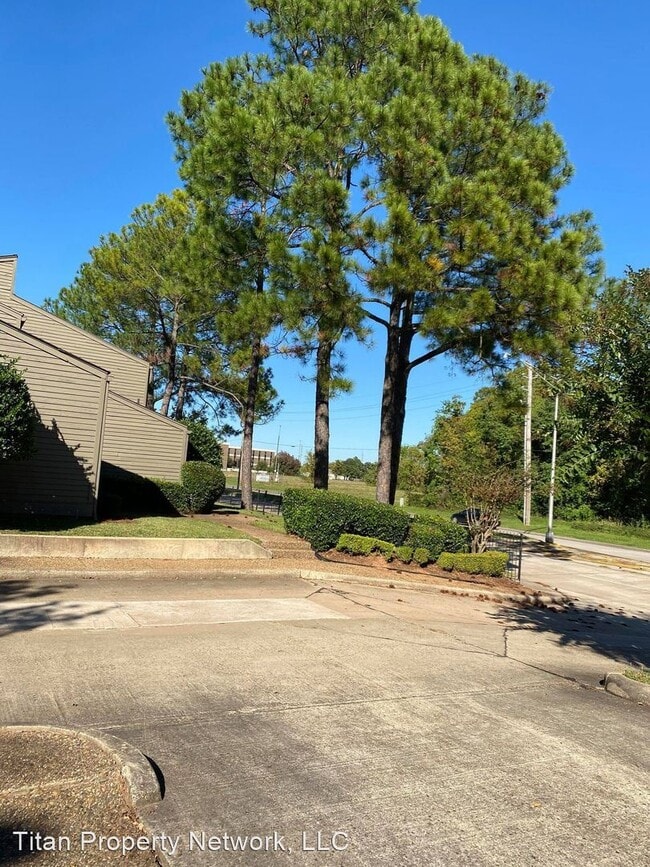 Building Photo - 2 br, 2 bath House - 7304 Fern Ave #19
